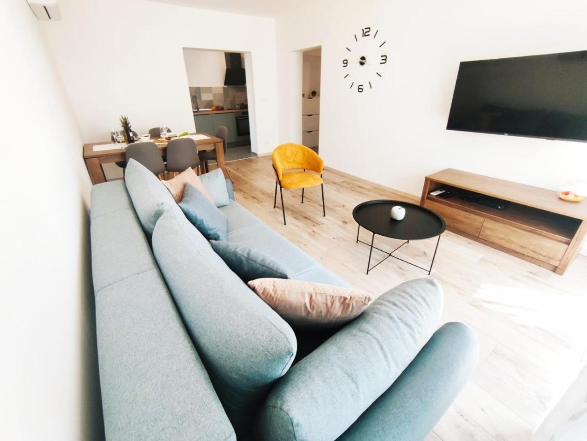 Apartman Dori Pula Exterior photo